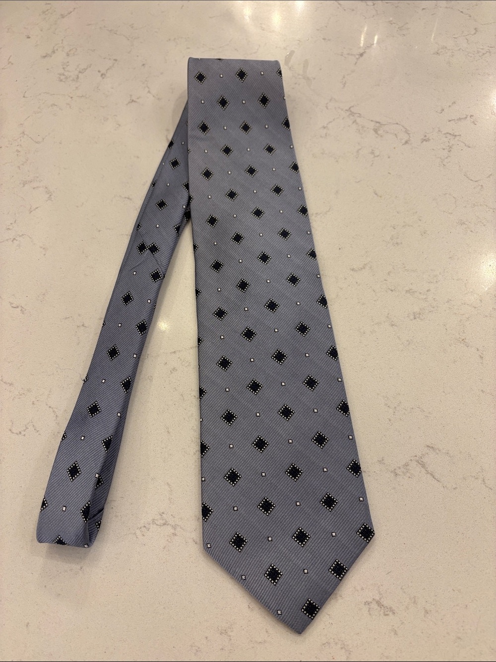 Metropolitan View Icy Blue/Grey Geometric Pattern Great Condition!